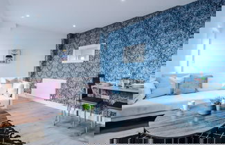 Photo 14 - The Lowry One-bedroom Apartment by Belvilla