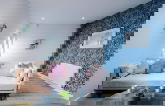 Photo 12 - The Lowry One-bedroom Apartment by Belvilla