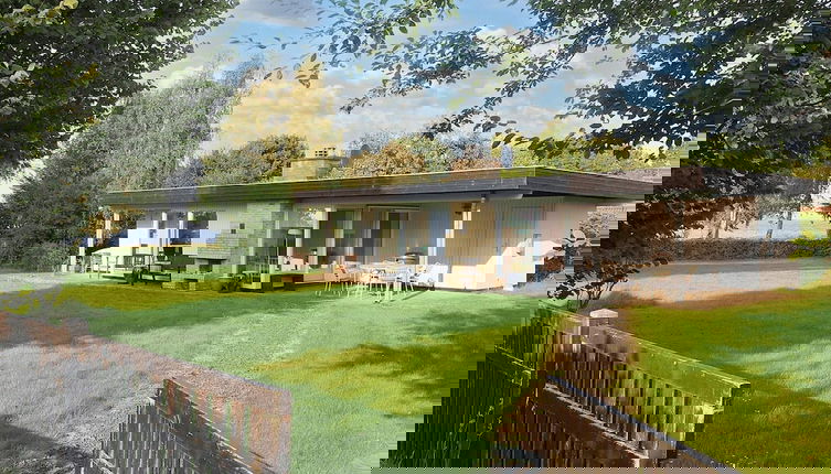 Foto 1 - 5 Person Holiday Home in Stubbekobing