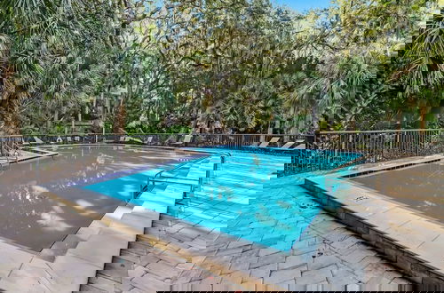 Foto 13 - Pool View Condo with Access to Walking or Biking Pathway Throughout Amelia Island Plantation by RedAwning