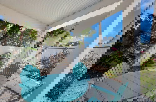 Foto 30 - Blue Water Escape 3 Bedroom Villa by RedAwning