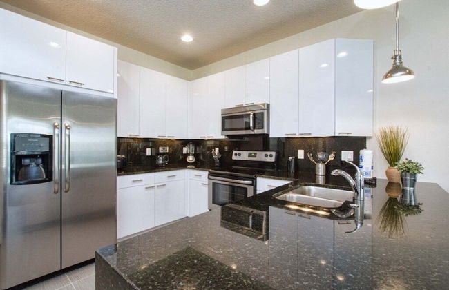 Beautiful House, Private Splash Pool, Balcony Off Master Suite, Free Wifi!!! 3 Bedroom Townhouse by RedAwning - Foto 10