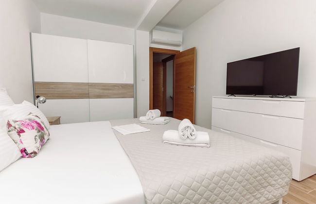 Waterfront Apartment Petrovina - Photo 2