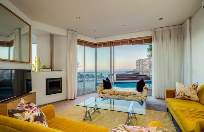 Immaculate Camps Bay Villa w Jacuzzi Views Pool Villa Grenache - Foto 2