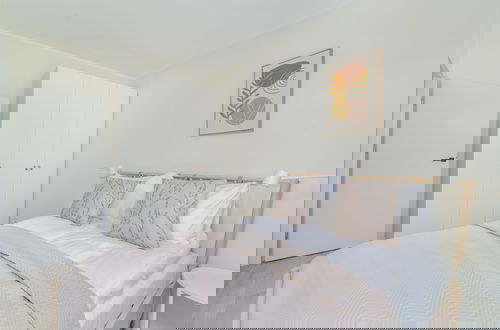 Foto 3 - Apartment With 3 Bedrooms by Renters