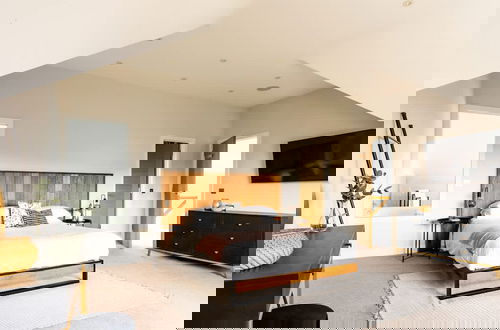 Photo 12 - Luxury Home With Garden Gym Roof Terrace
