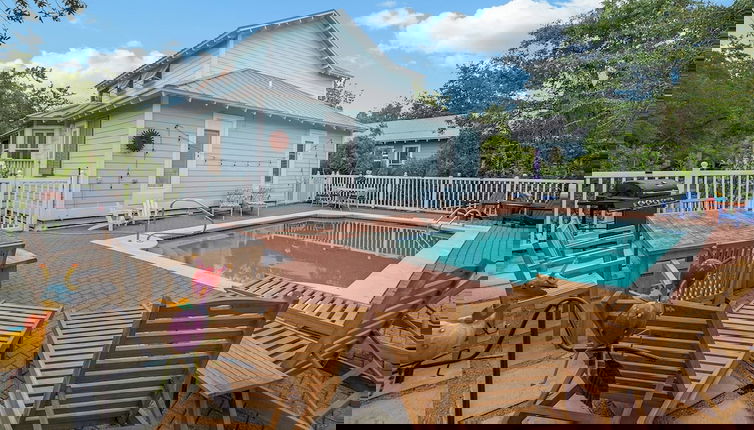 Foto 1 - Classic Beach Home With Heated Private Pool - Sleeps 9