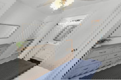 Photo 20 - Seagrove Beach Cottage Perfect Couples & Small Families - Close to the Beach