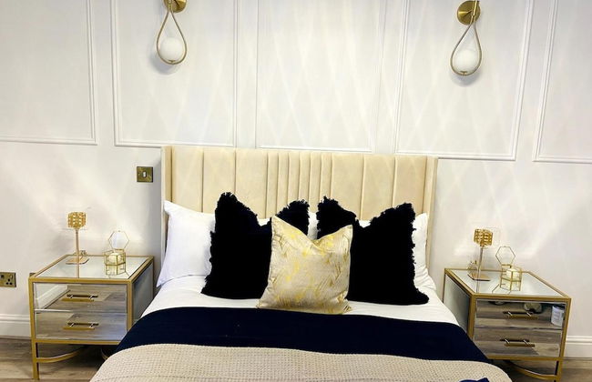 Inviting 3-bed Apartment in London - Photo 2