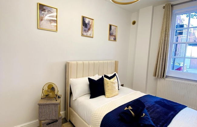 Inviting 3-bed Apartment in London - Photo 5