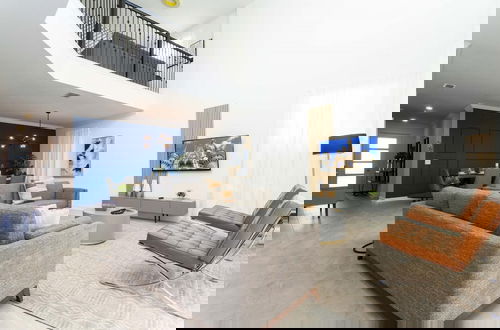 Foto 1 - Super Luxury Modern Home Prime Location