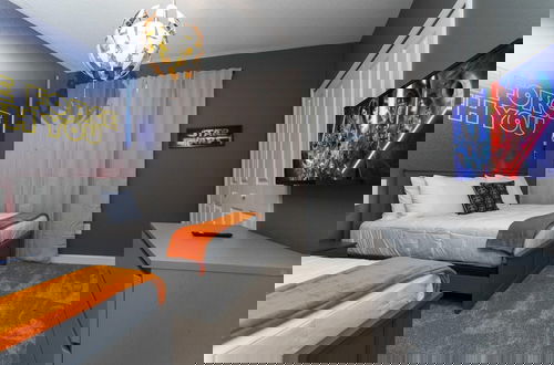 Foto 34 - Super Luxury Modern Home Prime Location