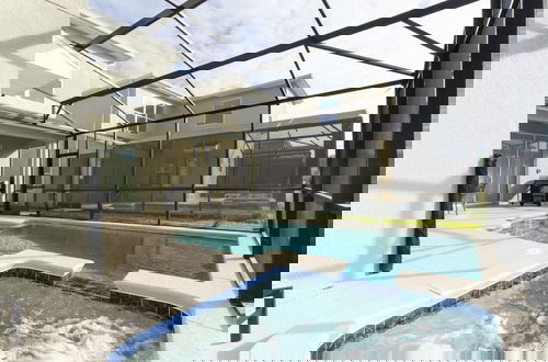 Foto 45 - Super Luxury Modern Home Prime Location