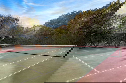 Foto 38 - Dume Point by Avantstay Tennis + Pool in Malibu