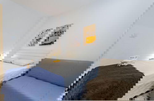 Photo 6 - Flat in Copacabana 2 Minutes From the Beach