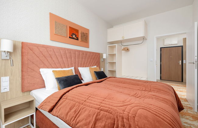 Bel Mare Apartment w/ Balcony by Renters - Foto 13
