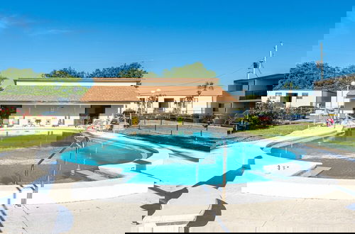 Foto 18 - Sea Palm 1D is a 2 BR 1 Bath that is pet friendly and sleeps 6 by RedAwning