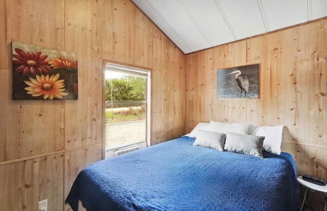 Cabin 9 ~ Toronto Lake: Fishing, Swimming & More! 1 Bedroom Cabin by RedAwning - Foto 5