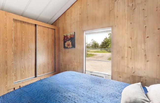 Cabin 9 ~ Toronto Lake: Fishing, Swimming & More! 1 Bedroom Cabin by RedAwning - Foto 2