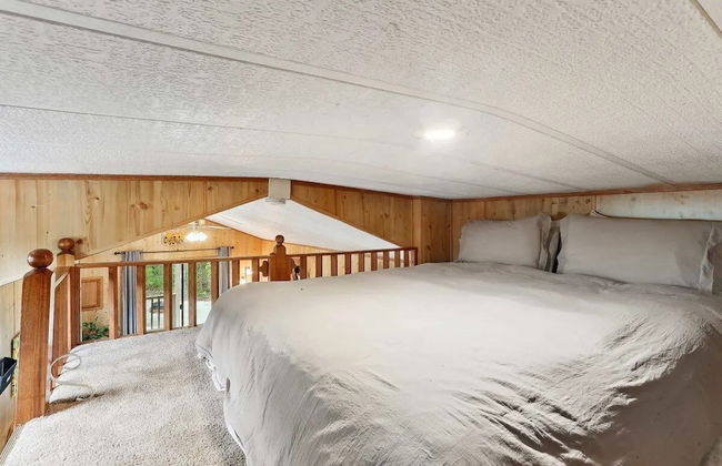 Cabin 9 ~ Toronto Lake: Fishing, Swimming & More! 1 Bedroom Cabin by RedAwning - Foto 16