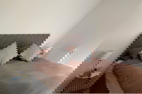 Foto 2 - Brand New Stunning 2-bed Apartment in Dagenham