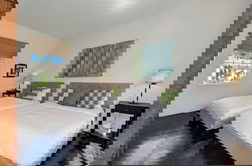 Foto 29 - Legends by Avantstay Stunning Golf Villa Featuring Spa, Pool & Fire-pit