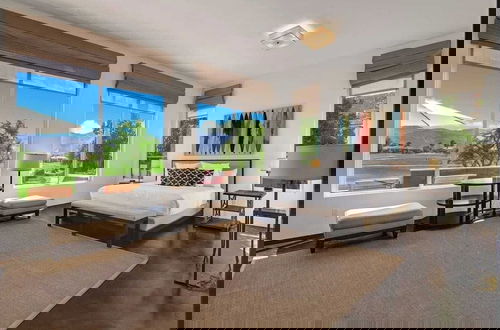 Photo 13 - Legends by Avantstay Stunning Golf Villa Featuring Spa, Pool & Fire-pit