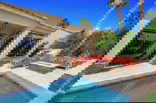 Foto 22 - Legends by Avantstay Stunning Golf Villa Featuring Spa, Pool & Fire-pit