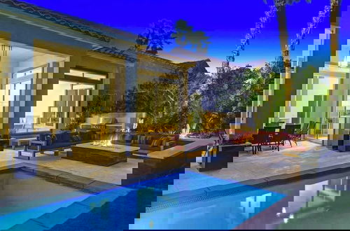 Foto 31 - Legends by Avantstay Stunning Golf Villa Featuring Spa, Pool & Fire-pit