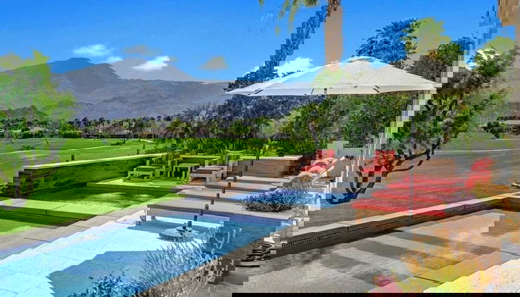 Foto 1 - Legends by Avantstay Stunning Golf Villa Featuring Spa, Pool & Fire-pit