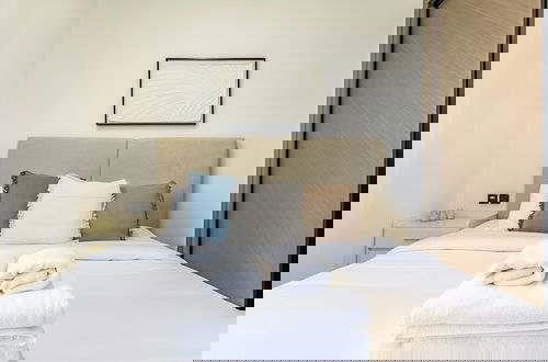 Foto 5 - Apt with Artful Interior and Urban Views