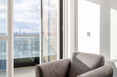 Photo 20 - Chic 1BD Flat W/views of the Shard - South Quay