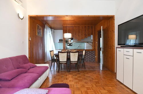 Photo 9 - Spacious Ground Floor Apartment Primavera