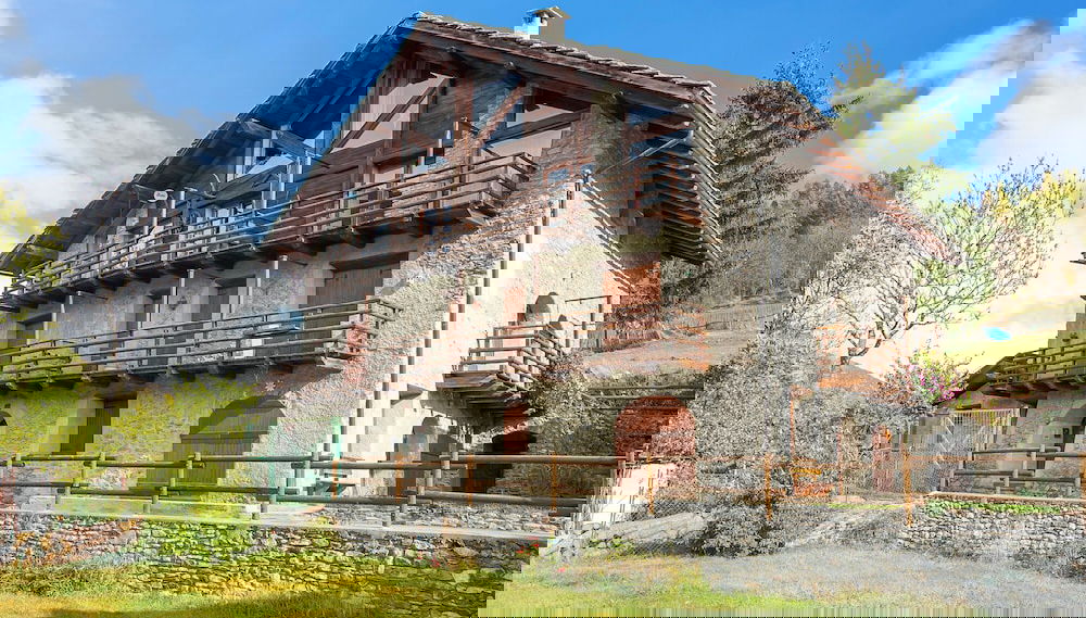 Primary image