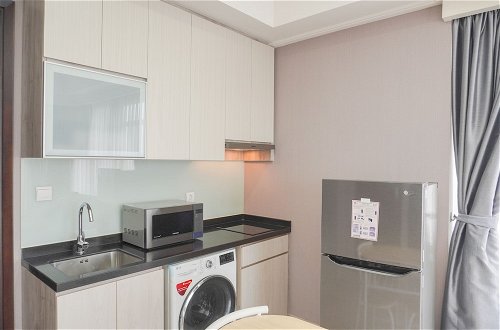 Photo 7 - Modern Look And Comfy 2Br Menteng Park Apartment