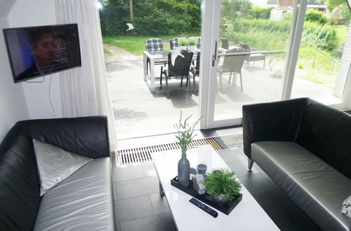 Foto 7 - 6 Pers - Holiday Home With Sunny Terrace by a Typical Dutch Canal