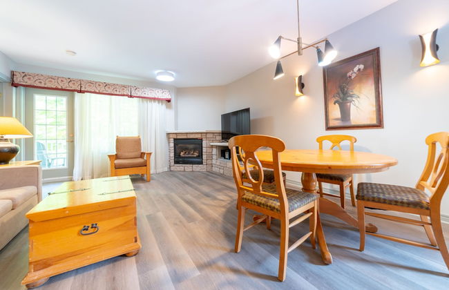 Horseshoe Valley Suites - The Evergreen - Photo 11