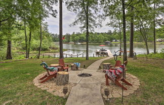 Foto 1 - Lakefront Sparta Home: Fire Pit, Dock & Kayak