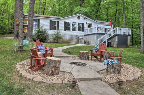 Foto 24 - Lakefront Sparta Home: Fire Pit, Dock & Kayak