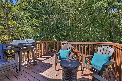 Photo 18 - Peaceful Dallas Home w/ Deck + Charcoal Grill