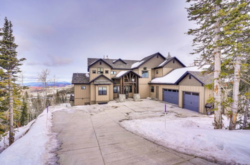 Photo 1 - Spacious Utah Escape w/ Balcony & Mountain Views