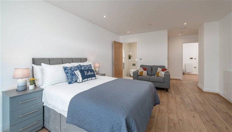 Photo 1 - Skyvillion-apartments Near River Thames Excel & O2 Woolwich