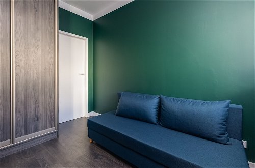 Photo 4 - Mysterious Blue Apartment by Renters