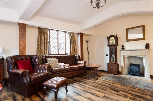 Foto 10 - Captivating Tudor 2 Bedroom Apartment in Ipswich