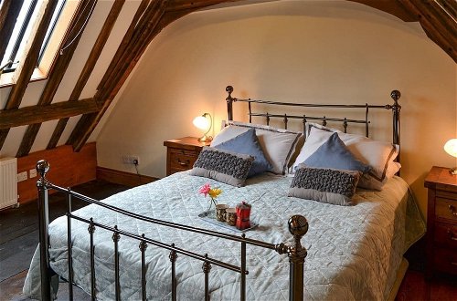 Foto 4 - Captivating Tudor 2 Bedroom Apartment in Ipswich