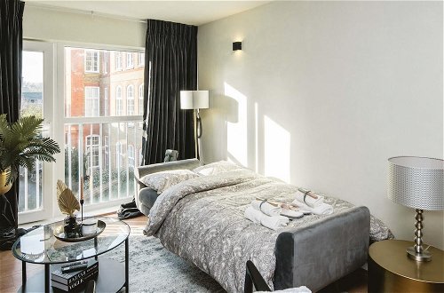 Foto 5 - Luxe Living in a 2-bedroom Canary Wharf Haven