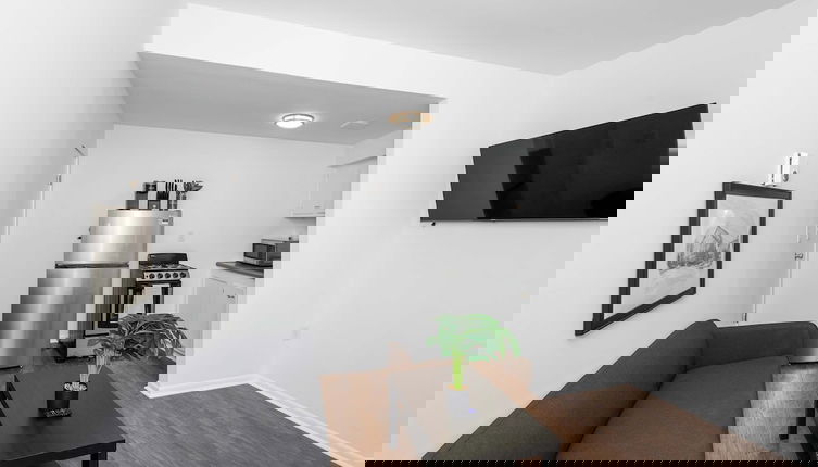 Foto 1 - Northside Suite 1