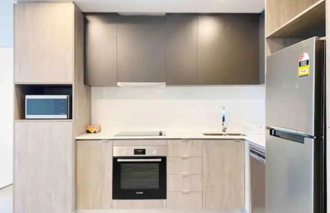 Modern apartment in Cannington - Photo 5