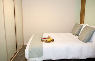 Photo 3 - Stunning 1-bed Apartment in Sheffield City Centre