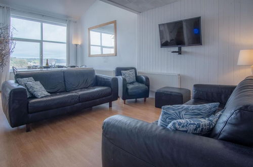 Photo 2 - Captains Walk - 4 Bedroom Apartment - Saundersfoot